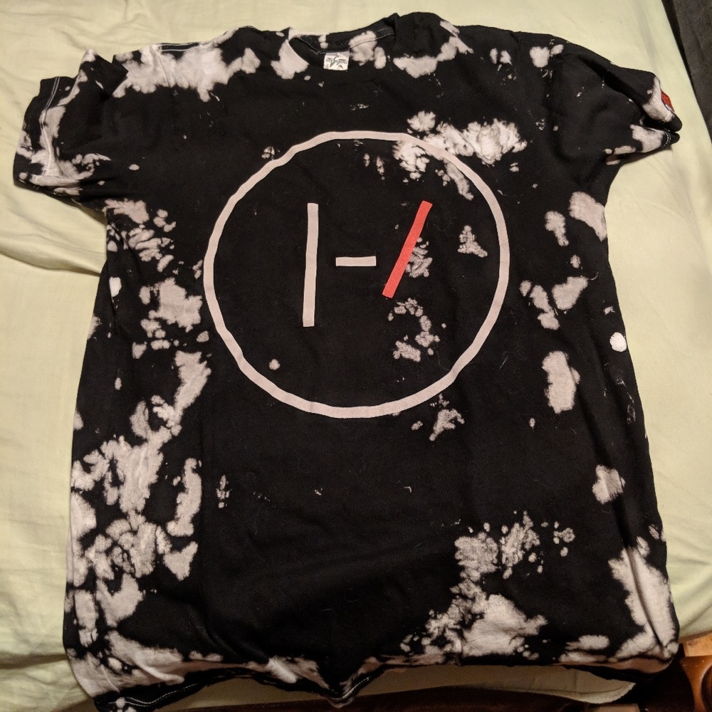 ⚠️ Twenty One Pilots Tee ⚠️